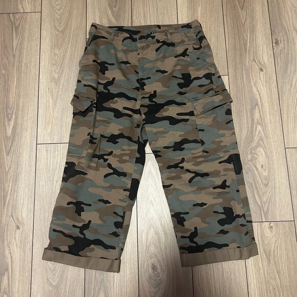 Gap Women's Camo Wide Leg Cargos - Picture 1 of 2